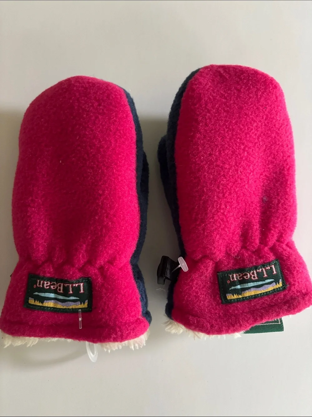 L.L. Bean Kids Bright Pink Fleece Mittens
